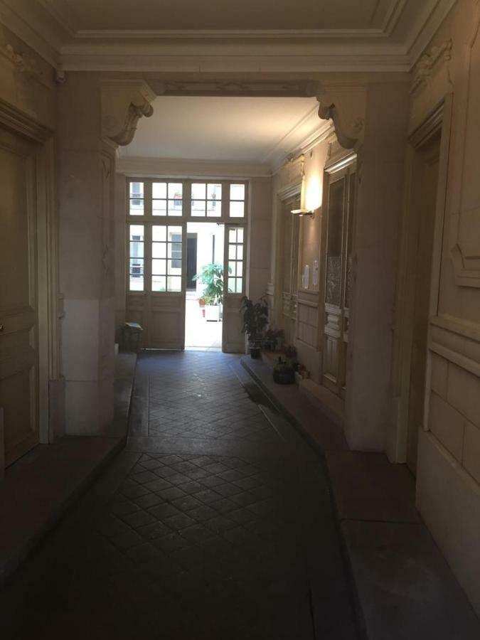 Cosy Rare 2 Bedroom Apartment Around A Private Garden Neuilly-sur-Seine Esterno foto