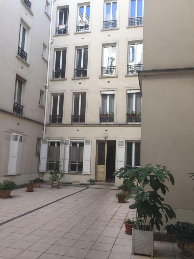 Cosy Rare 2 Bedroom Apartment Around A Private Garden Neuilly-sur-Seine Esterno foto